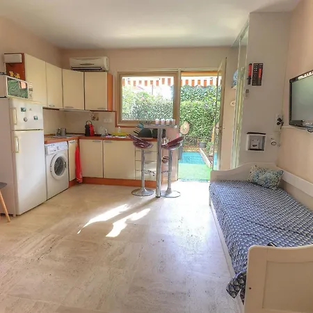 Charming Air-conditioned Studio 'le Cap D'ambre' With Parking * Antibes